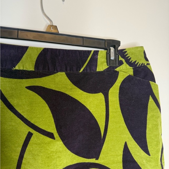 BODEN Velvet Tulip Mini Skirt in Green and Black - Picture 4 of 8